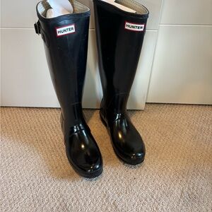 Hunter Black Gloss Knee-High Rain Boots